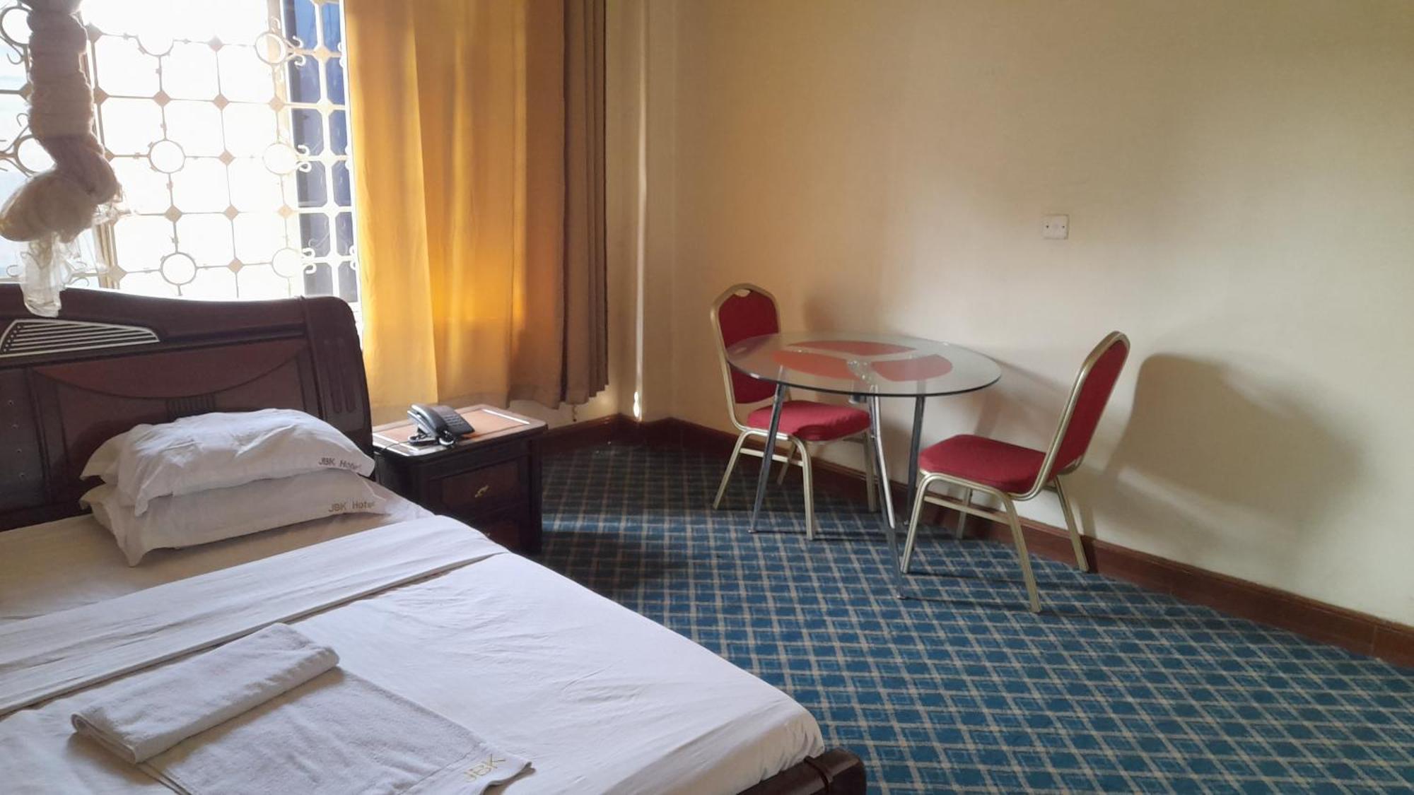 New Jbk Hotel Kampala Exterior foto