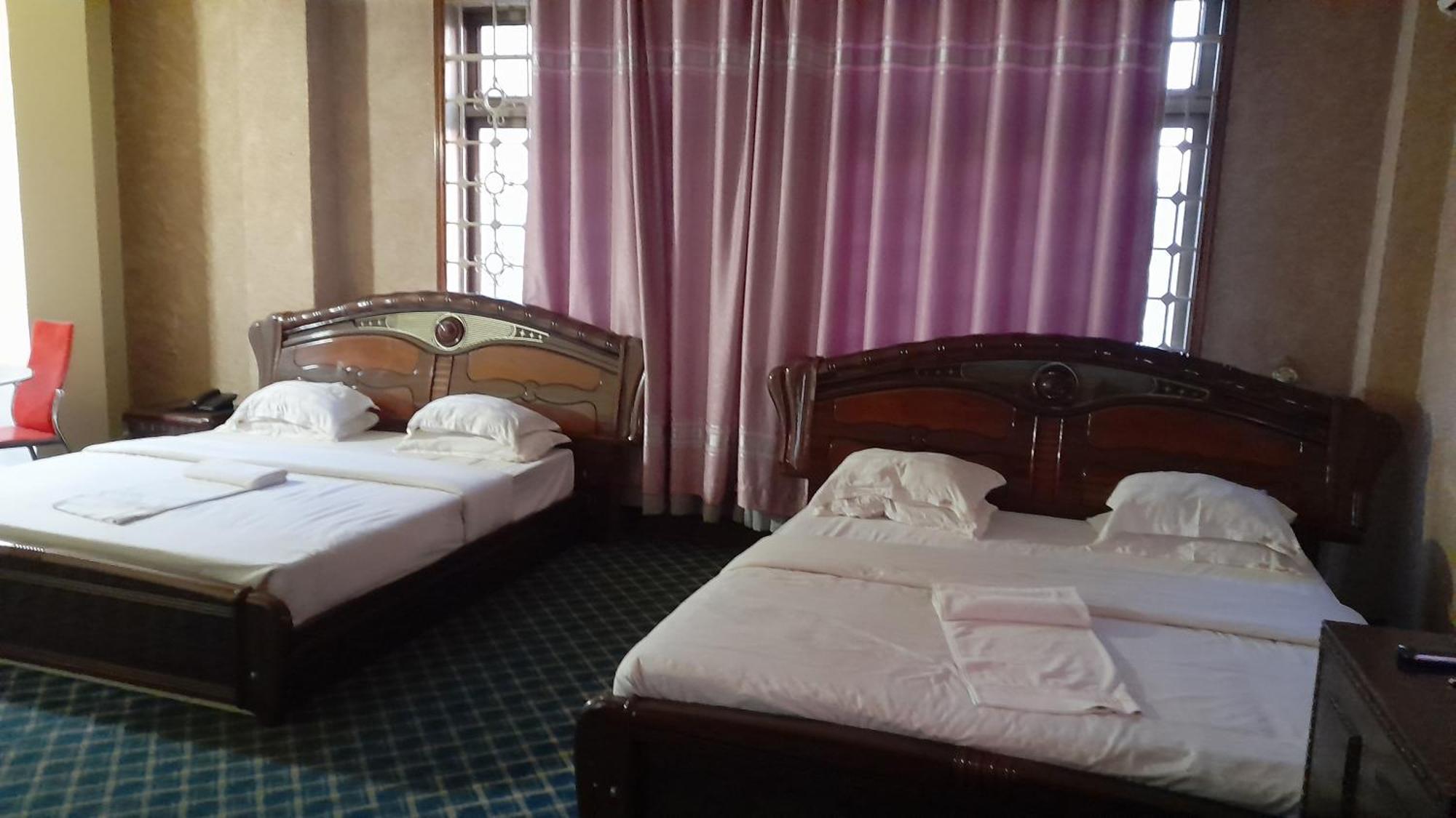 New Jbk Hotel Kampala Exterior foto